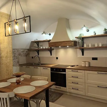 Tsolakis Luxury House 2 * Leonídion