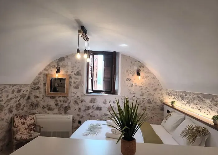 Tsolakis Luxury House 2 * Leonídion